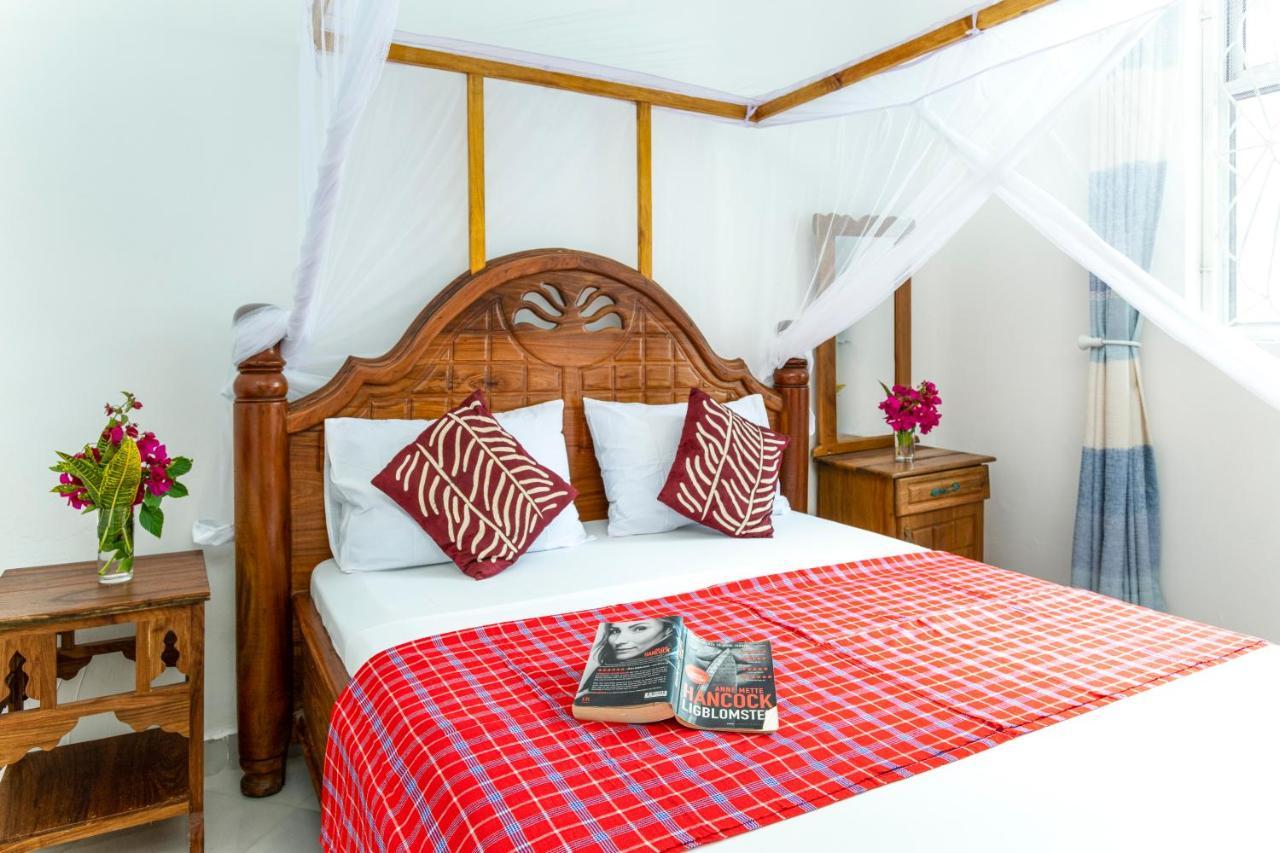 Uroa Beach Lodge Ngoại thất bức ảnh